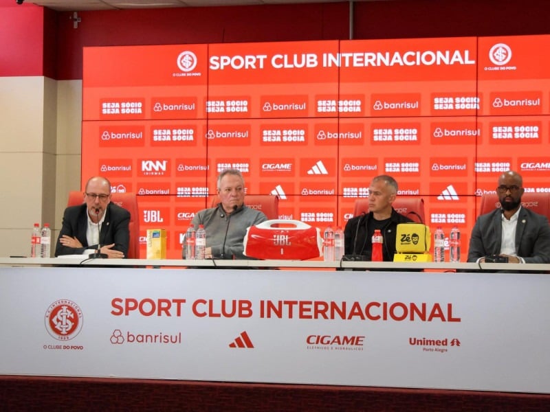 Eduardo Baptista é apresentado no Inter e diz ‘estar com fome de trabalho’
