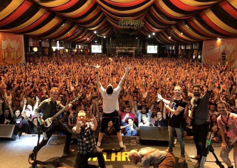 Grupo musical Brilho Som se apresenta no dia 3 de outubro na Oktoberfeste de Lomba Grande