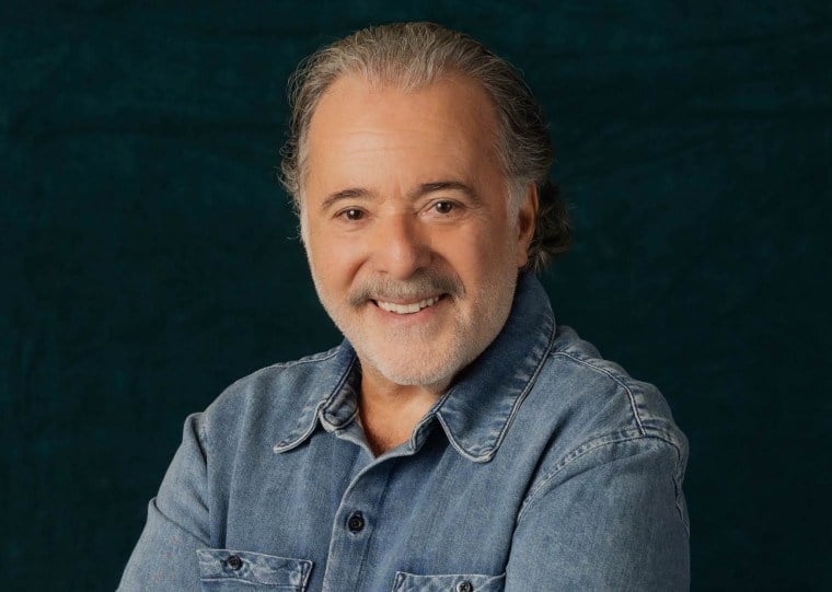 Edição especial da TV Cultura conta com apresentação de Ernesto Paglia e presença do primeiro âncora do programa na bancada