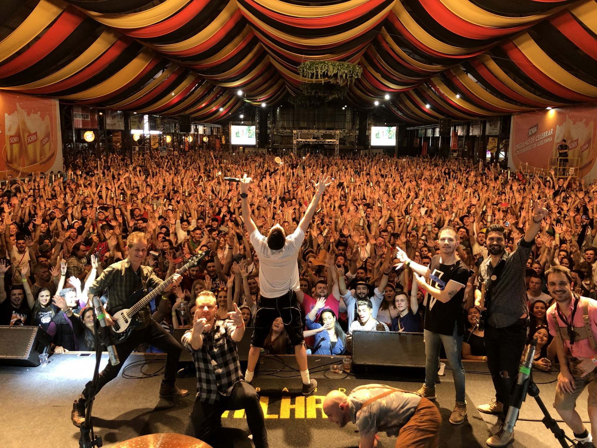 Grupo musical Brilho Som se apresenta no dia 3 de outubro na Oktoberfeste de Lomba Grande | Banda Brilha Som Site/Divulgação/Cidades
