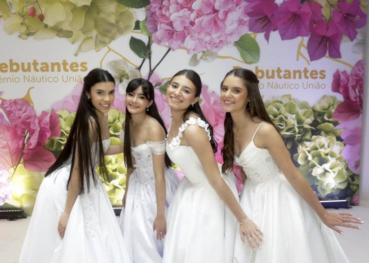 Marina Pires Elias, Isabela Ranzan Garcia, Maria Cristina Freitas de Oliveira e Manuela Benites Confortini