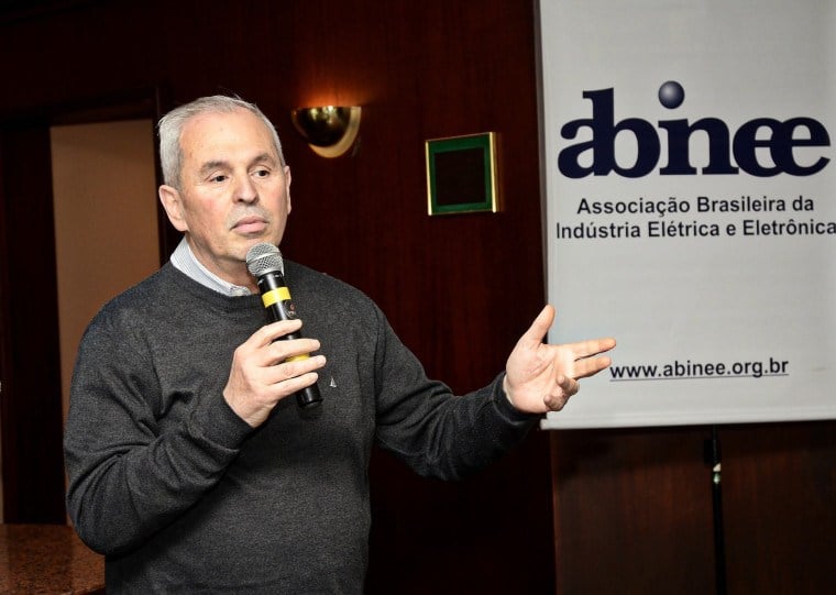 Vice-prefeito de Balneário Pinhal, Jorge Fonseca, abordou o tema em reunião-almoço da Abinee nesta terça-feira