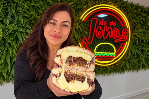 Caroline Hidaca &eacute; o nome &agrave; frente do Xis do Jonas