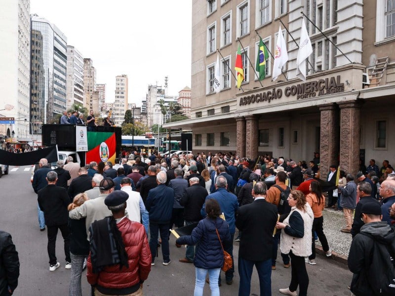 Manifestação pede segurança jurídica para instalação de empreendimentos <br>no RS
