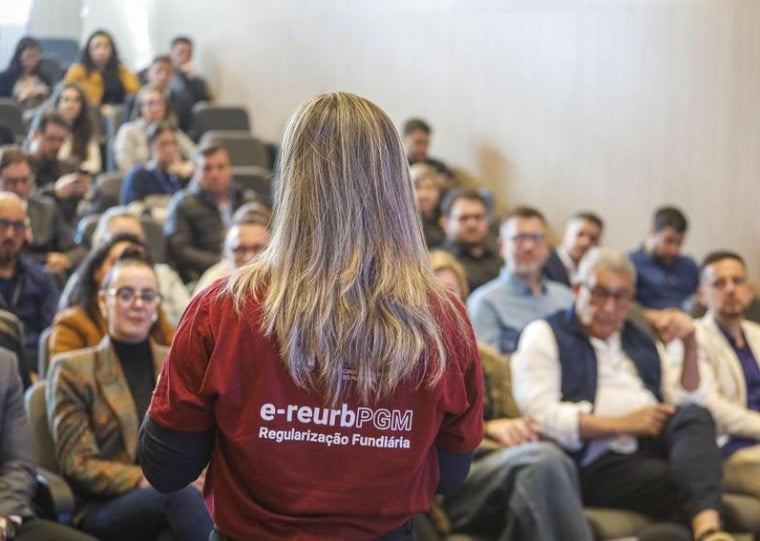 A iniciativa muda a forma como a Prefeitura contrata os serviços necessários para a regularização