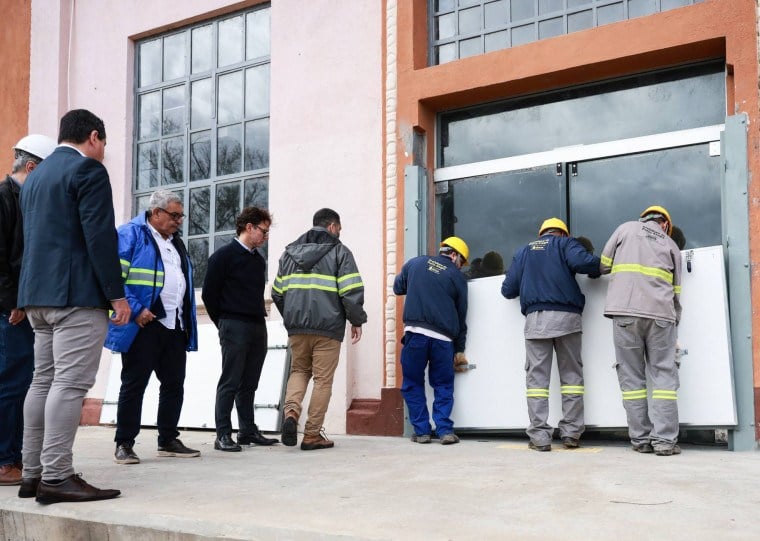 Ao final das instalações será possível fechar 43 pontos do prédio, impedindo a entrada da água