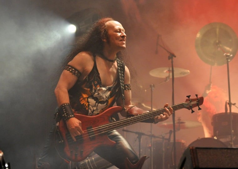 Vocalista e baixista havia lan&ccedil;ado novo &aacute;lbum em maio deste ano; causa da morte n&atilde;o foi divulgada
