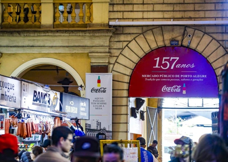 Ambientação permanecerá durante todo o mês de outubro