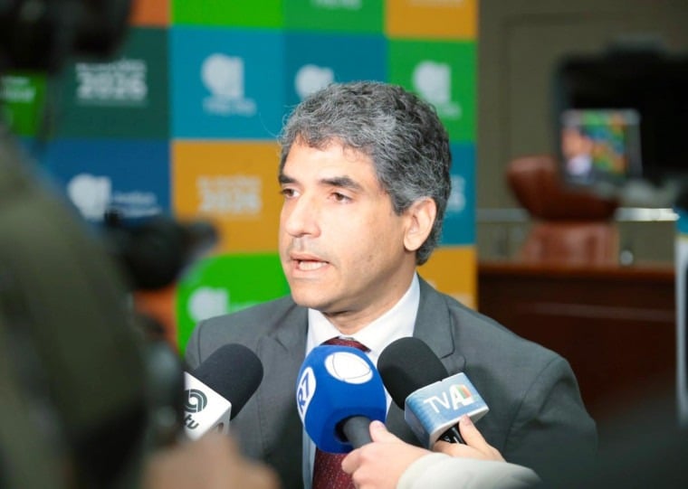 Teles afirma que tribunal disp&otilde;e de um estoque de equipamentos considerado compat&iacute;vel com as necessidades do pleito e est&aacute; preparado para eventuais emerg&ecirc;ncias clim&aacute;ticas