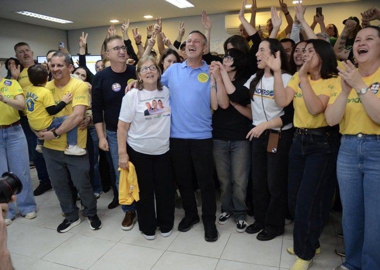 Sanderson se reuniu com apoiadores para dar primeira entrevista com elei&ccedil;&atilde;o encaminhada