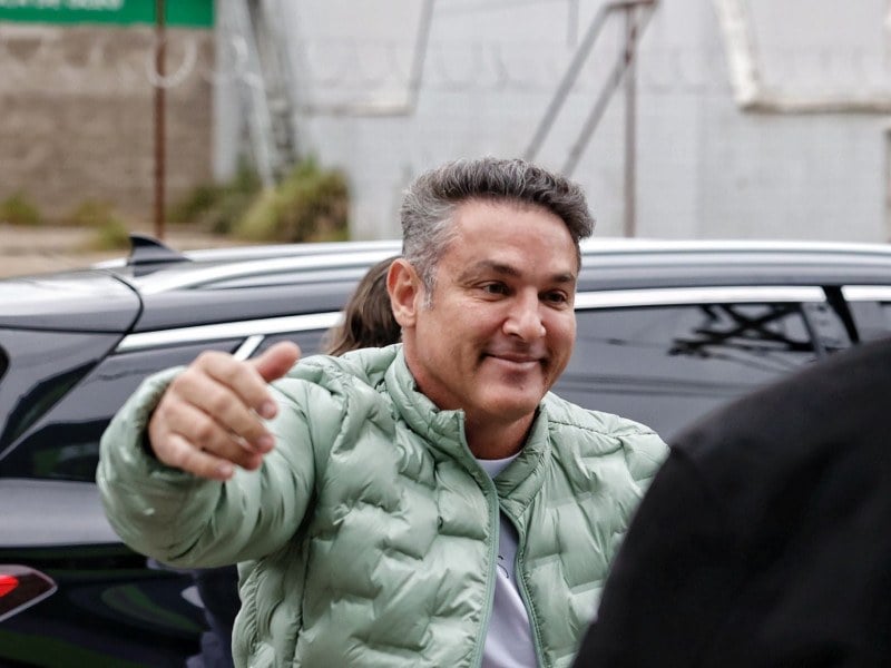 Com 16% das urnas apuradas, Zucco lidera disputa pelo governo do RS com 60,45%