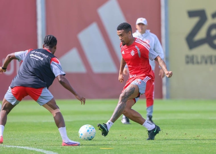Mais magro e confiante, Alerrandro será titular diante do Corinthians nesta quarta-feira