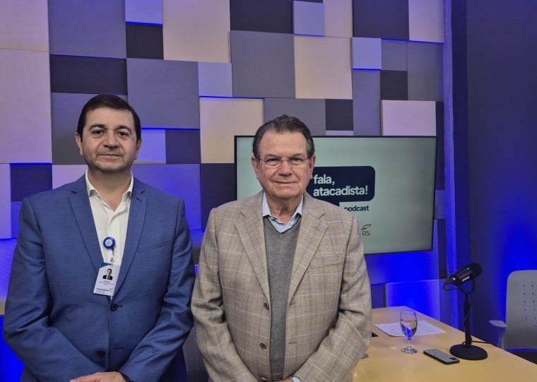 Em episódio especial do Fala, Atacadista, Luiz Carlos Bohn aborda atuação técnica da entidade na defesa do setor produtivo e aponta burocracia, carga tributária e insegurança jurídica entre os desafios dos negócios 