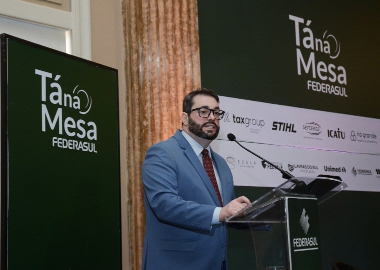 Presidente do TRT4, Alexandre Corrêa da Cruz, foi palestrante no Tá na Mesa desta quarta
