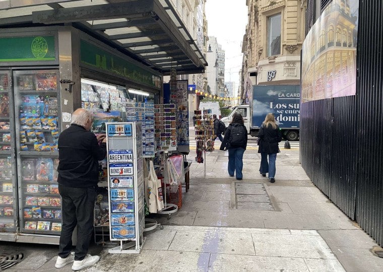 Segundo PMI, há 1 milhão de consumidores de vapes ou de outros produtos alternativos sem controle na Argentina
