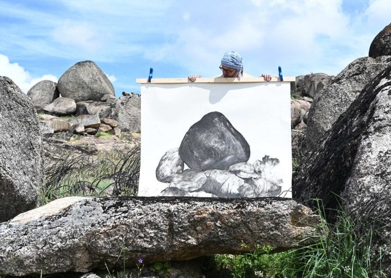A exposição reúne obras produzidas durante os dez dias de travessia pelo rio Côa e também nos ateliês dos artistas.