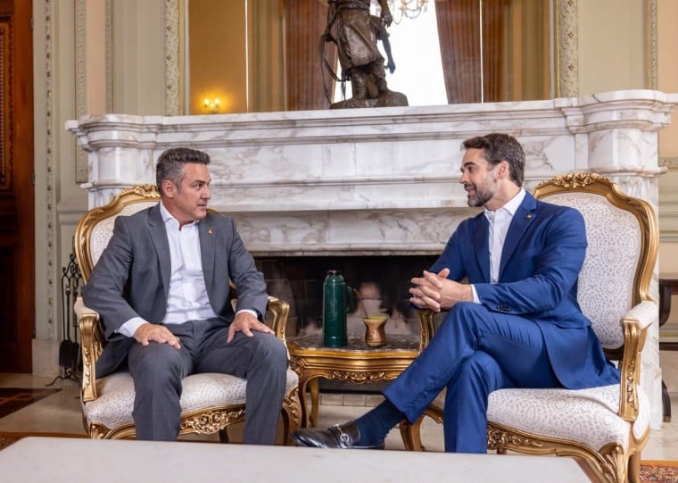 Eduardo Leite e Luciano Zucco se reuniram na manhã desta sexta-feira