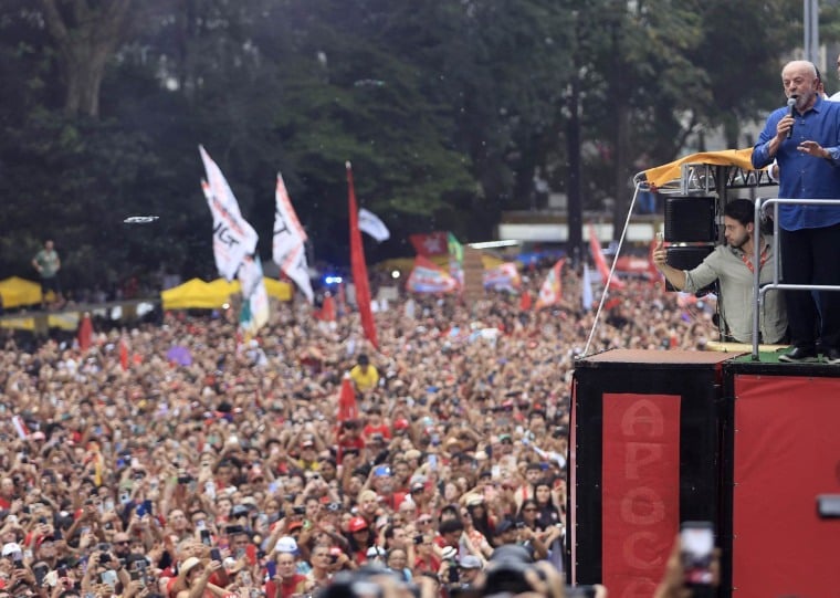 Presidente candidato à reeleição comentou decisão do TSE em ato na Avenida Paulista, em São Paulo, neste domingo