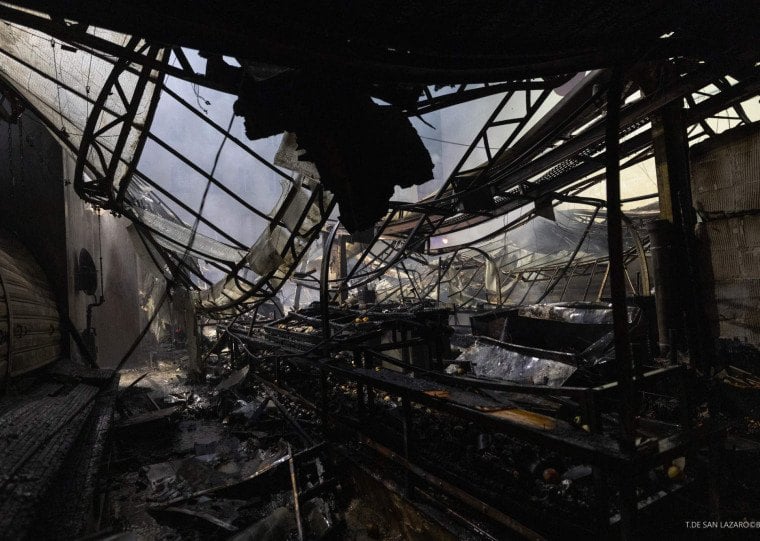 Causas do incêndio no Marché des Enfants-Rouge, criado em 1615, ainda não foram esclarecidas