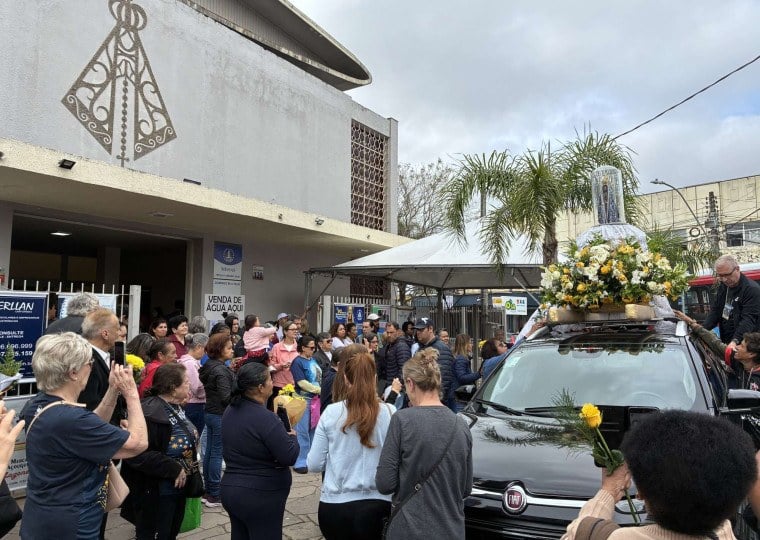 Feriado de Nossa Senhora Aparecida movimenta fiéis na Capital