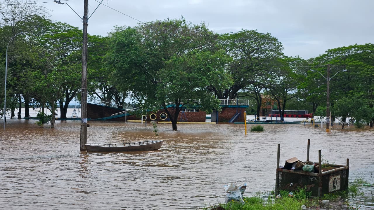 Rio Uruguai atingiu 9,75 metros em Itaqui, atingindo os bairros Cidade Alta, Ponte Seca e 24 de Maio | Prefeitura de Itaqui/Divulga&ccedil;&atilde;o/Cidades