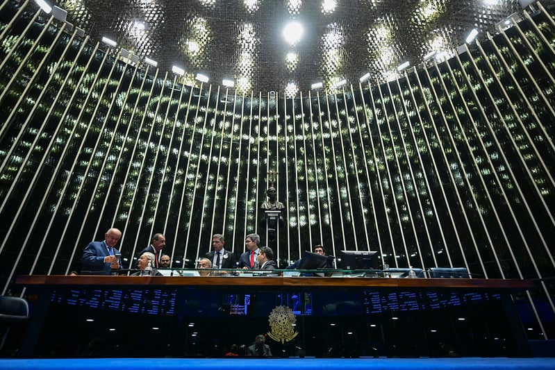 Para ser aprovada, uma PEC precisa do apoio de 3/5 dos parlamentares de cada Casa