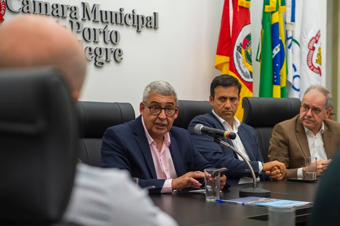 Declarações foram dadas durante entrega da Lei Orçamentário Anual de 2027 à Câmara Municipal