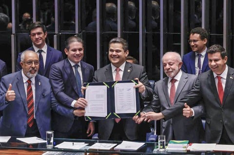Alcolumbre diz que impactos do fim da 6x1 são incalculáveis e defende construção de consensos
