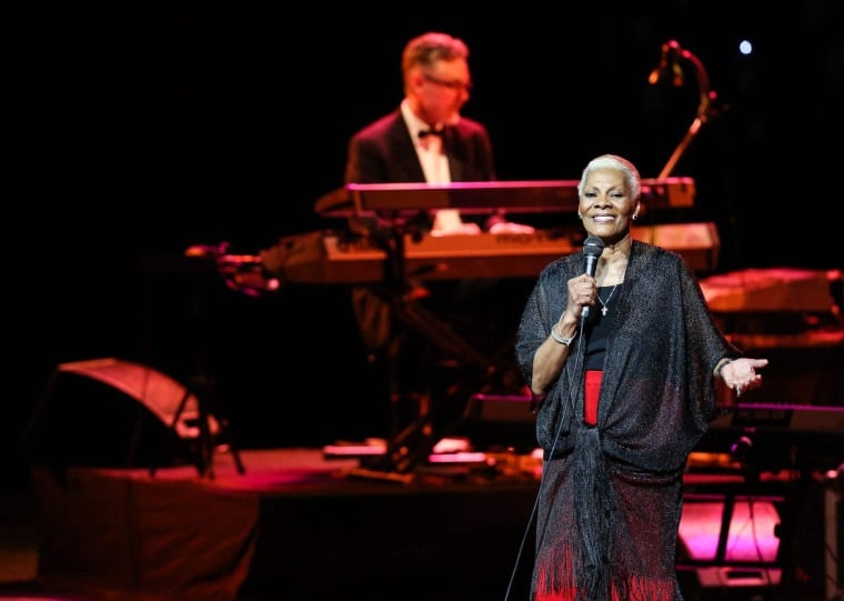 Ícone da música internacional celebra 65 anos de carreira em show de clássicos nesta quarta (21)