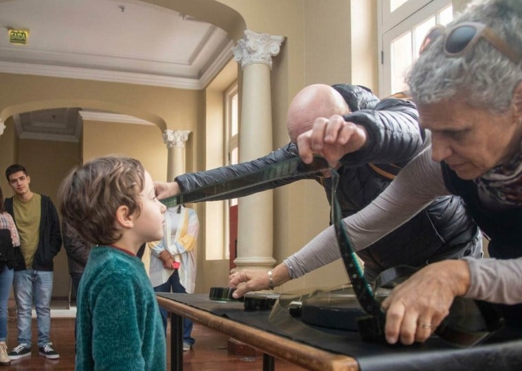 Passeio vai percorrer espaços do edifício histórico e oferecer experiências ligadas à projeção cinematográfica