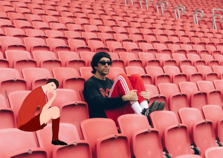 Na faixa Olá, Meu Amigo, o músico usa a melodia de um canto de torcida que aprendeu no estádio.