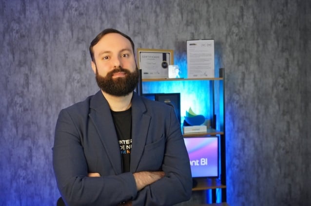 Para Capano, o empres&aacute;rio nem sempre tem condi&ccedil;&otilde;es de acompanhar todos os canais e sistemas, o que torna esse suporte ainda mais relevante