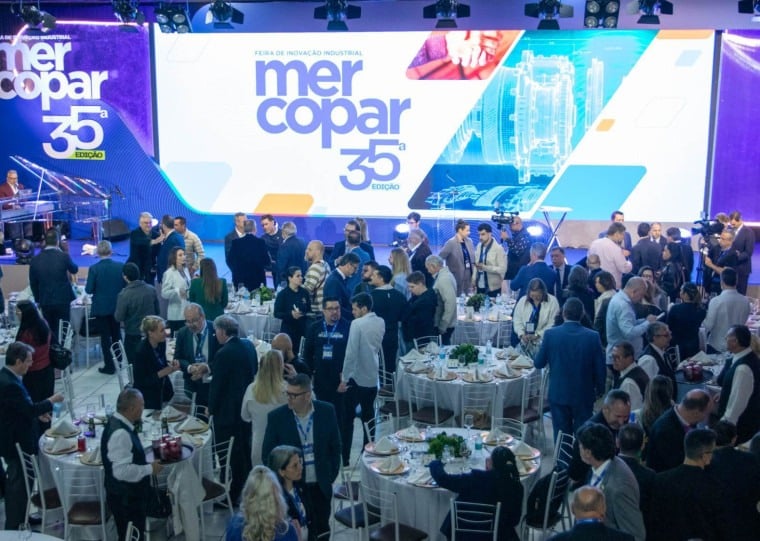 A assinatura do contrato ocorreu na abertura do evento, nesta ter&ccedil;a-feira (20)