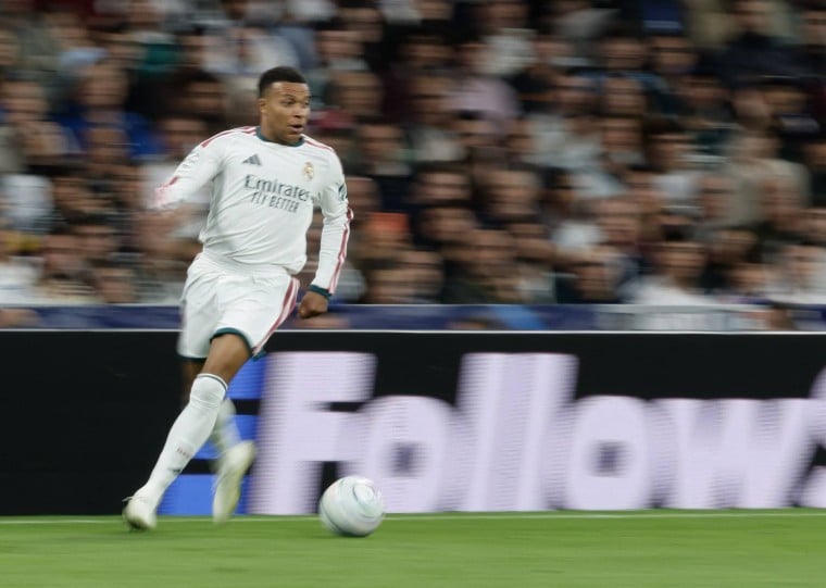 Vini Júnior e Mbappé estrelam vitória do Real Madrid na Liga dos Campeões