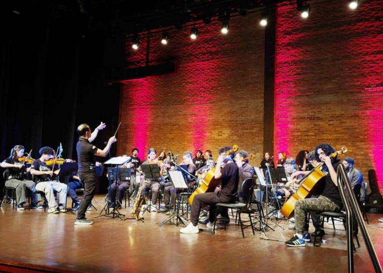 É essa perspectiva que orienta a criação da Orquestra Jazz Sinfônica e do Coral Jovem, idealizada pelo CIEE-RS