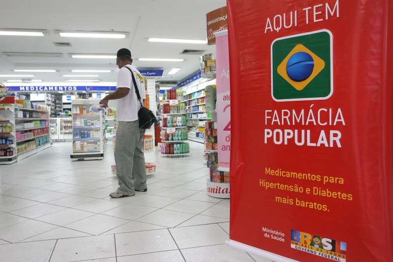 Remédios gratuitos ajudam a evitar gastos catastróficos em saúde