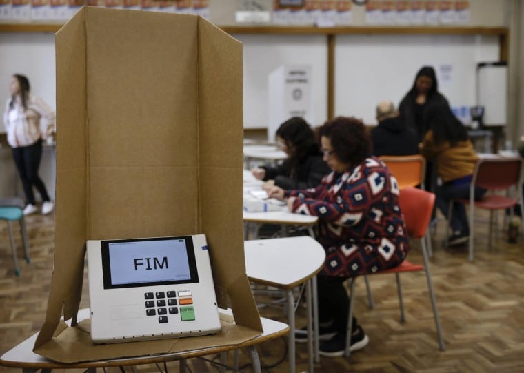 Elei&ccedil;&otilde;es no segundo turno definiram os governadores de cinco estados e do Distrito Federal