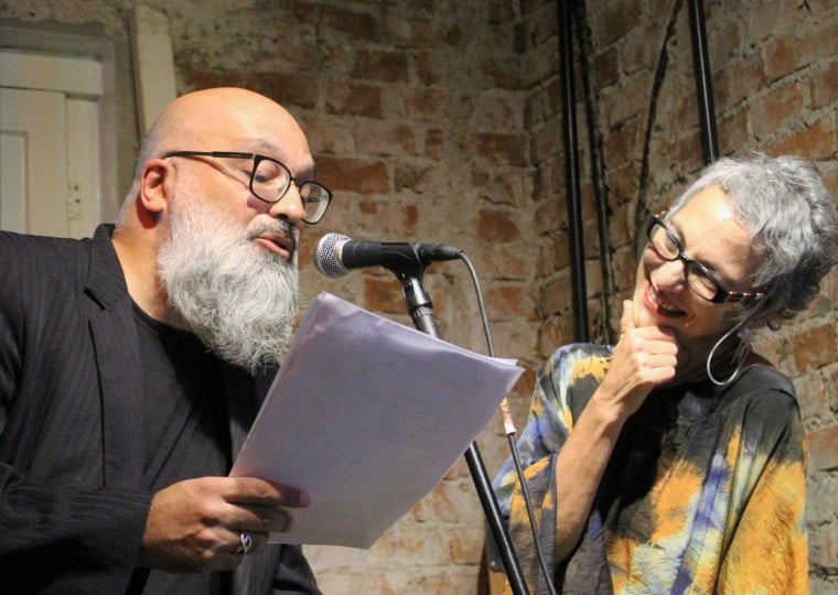 Roger Lerina e Deborah Finocchiaro recebem convidados na 55ª edição do sarau, dedicada aos 120 anos de Mario Quintana.