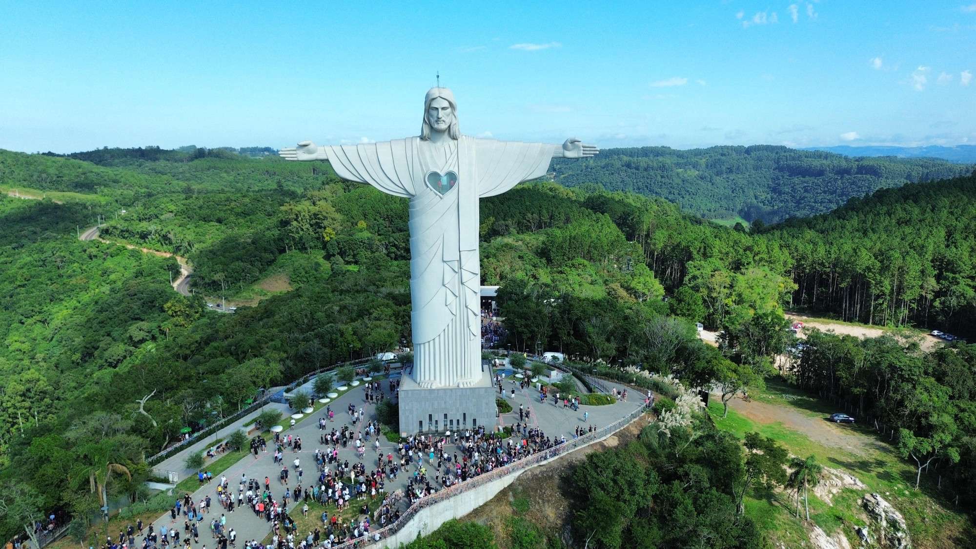 Visitas ao Cristo Protetor de Encantado seguem acontecendo | LUCIANO NAGEL/ESPECIAL/CIDADES