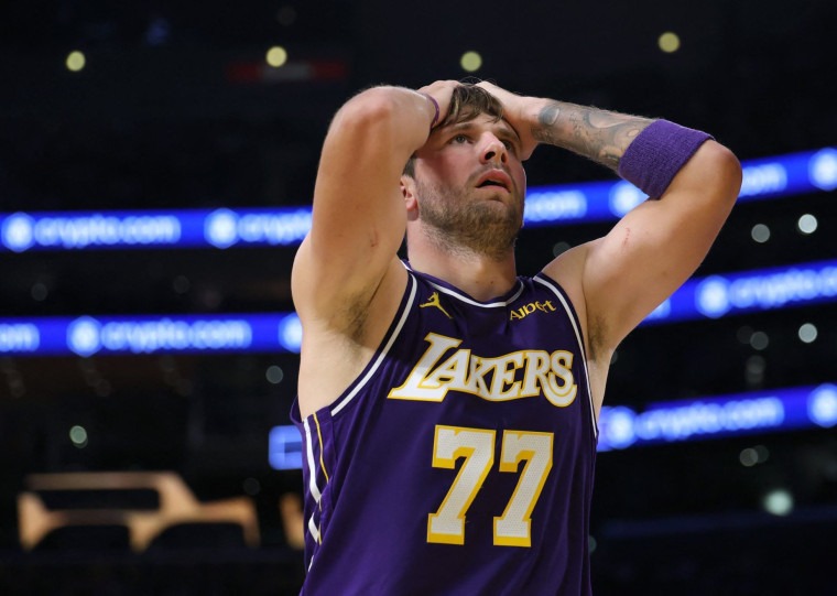 Trail Blazers vencem Lakers com cesta decisiva de Damian Lillard
