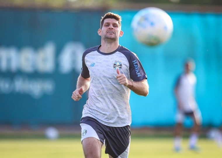 Kannemann é incerteza no Grêmio para duelo com Atlético-MG neste domingo
