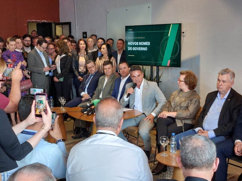 Zucco anuncia mais quatro secretários e líder do governo para 2027