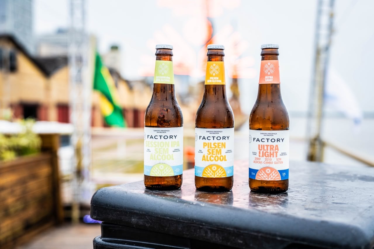 Cervejas artesanais Factory Session, IPA sem &aacute;lcool, Pilsen sem &aacute;lcool e Ultra Light foram apresentadas pela Factory Beer | Vini Oliveira/Cofilms/Divulga&ccedil;&atilde;o/JC