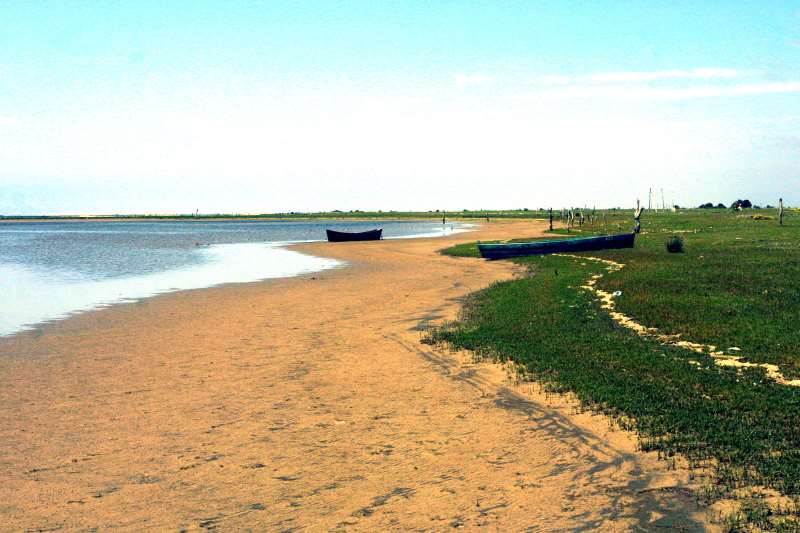 Estado tem a quarta maior costa marítima e o mar de dentro, a Laguna dos Patos