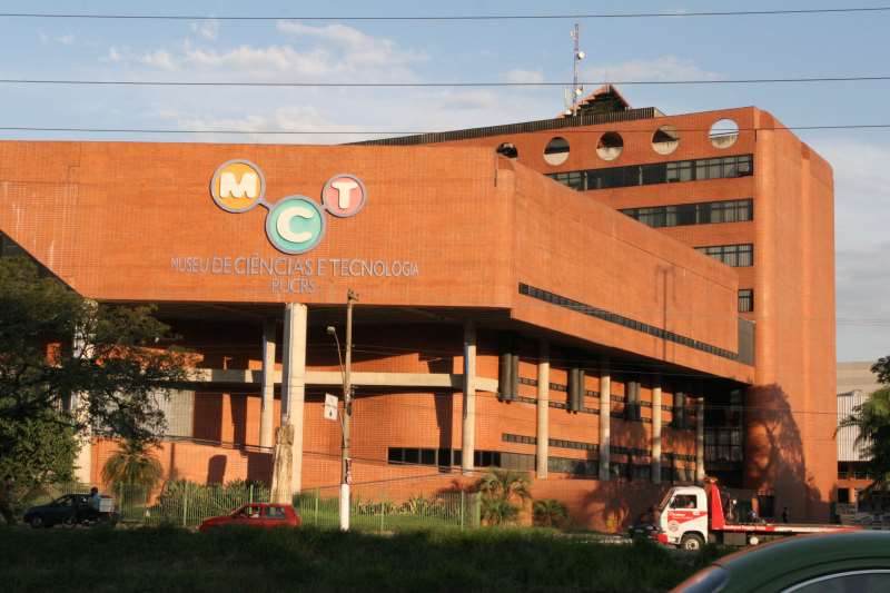 {'nm_midia_inter_thumb1':'https://www.jornaldocomercio.com/_midias/jpg/Imagens/Thumbnail_128x128/F_0000038871.JPG', 'id_midia_tipo':'2', 'id_tetag_galer':'', 'id_midia':'F_0000038871.JPG', 'cd_midia':5038871, 'ds_midia_link': 'https://www.jornaldocomercio.com/_midias/jpg/Imagens/F_0000038871.JPG', 'ds_midia': 'MUSEU DE CIÊNCIAS E TECNOLOGIA DA PUCRS  FOTO: CLAUDIO FACHEL - 10.05.05', 'ds_midia_credi': 'CLAUDIO FACHEL/ARQUIVO/JC', 'ds_midia_titlo': 'MUSEU DE CIÊNCIAS E TECNOLOGIA DA PUCRS  FOTO: CLAUDIO FACHEL - 10.05.05', 'cd_tetag': '1', 'cd_midia_w': '800', 'cd_midia_h': '533', 'align': 'Left'}