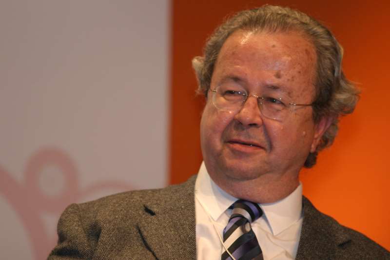 Weffort ocupou a pasta durante os dois mandatos de FHC e participou da fundação do PT