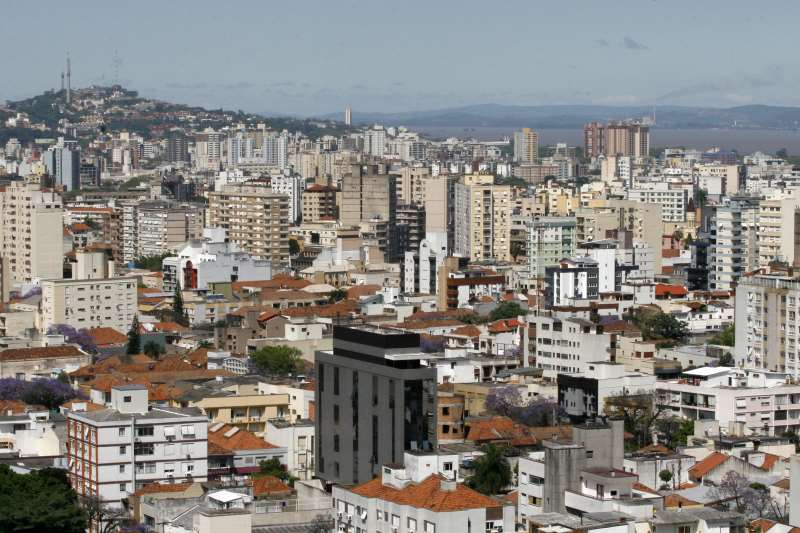 Capital gaúcha é a sexta maior economia, com PIB de R$ 68,1 bilhões em 2014