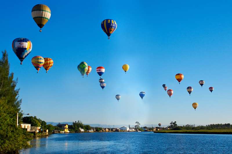 O festival é uma competição de balões com diversas modalidades de provas