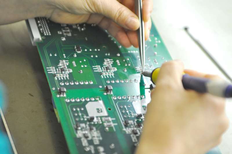 A indústria elétrica e eletrônica encerra o exercício com faturamento de R$ 270,8 bilhões