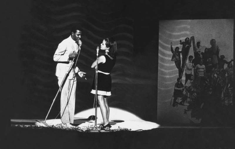 Elis com Jair Rodrigues, no programa 'O Fino da Bossa'